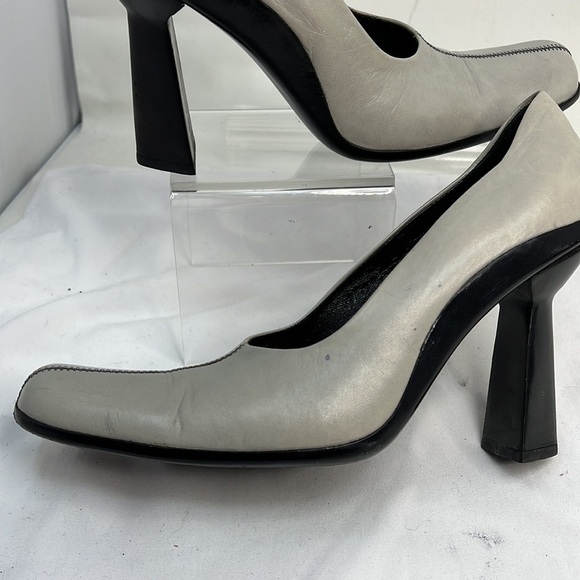 Prada Sz 38 Gray Leather Cuban Heel Pumps - Picture 11 of 15